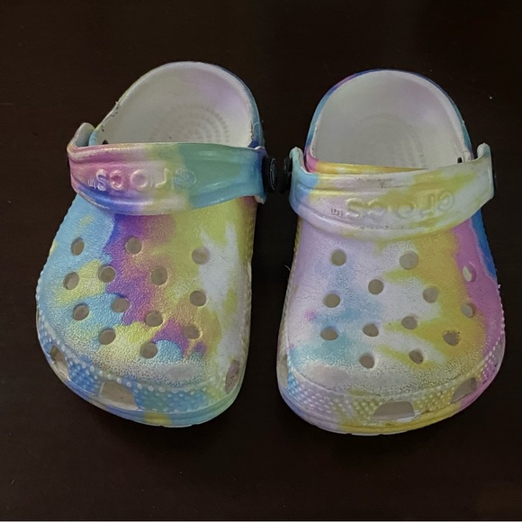 Crocs Tie Dye Multicolor Clogs - Picture 2 of 5